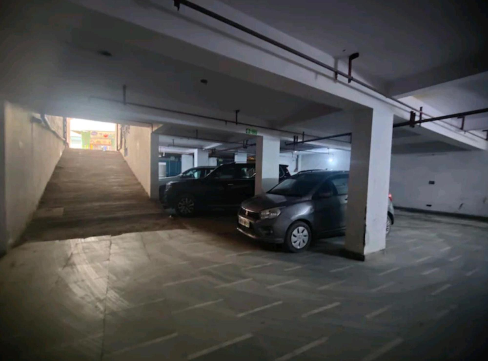 Hotel Vasudha -near Delhi Airport 3*