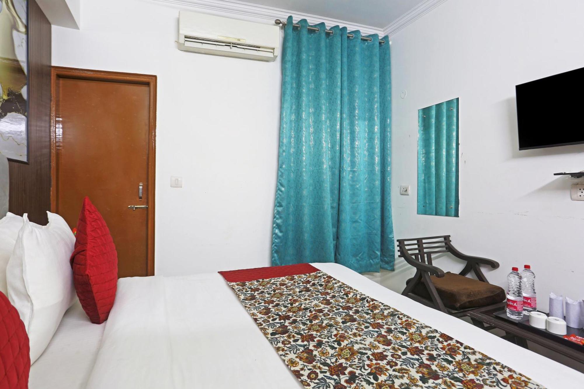 Hotel Vasudha -near Delhi Airport New Delhi
